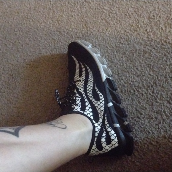 BRONAX black&white art style👟🆕 non used. Perfect condition. Check pics! - Picture 10 of 12